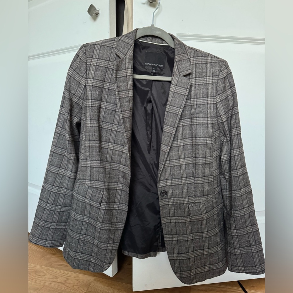 Banana Republic Charcoal Checkered Blazer